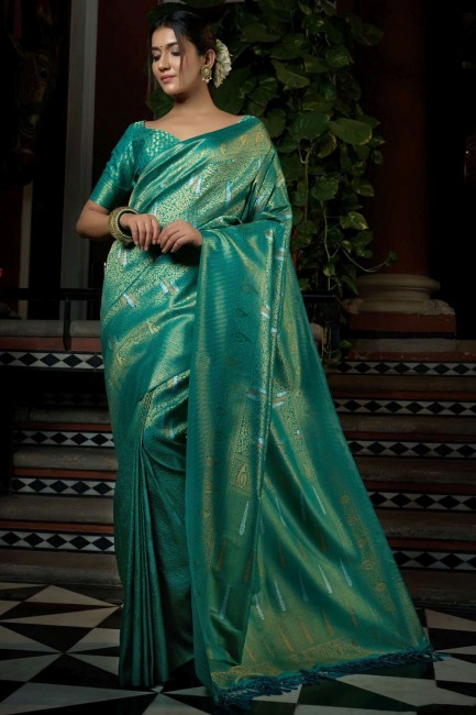 Weaving South Indian Saree in Teal Raw silk