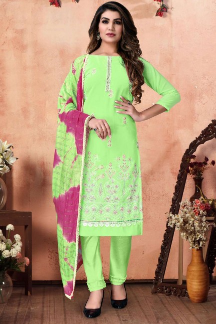 Embroidered Georgette Salwar Kameez in Green