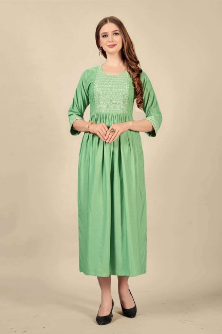 Pista Straight Kurti with Embroidered Cotton