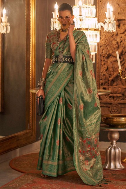 Weaving Handloom silk Saree in Green with Blouse