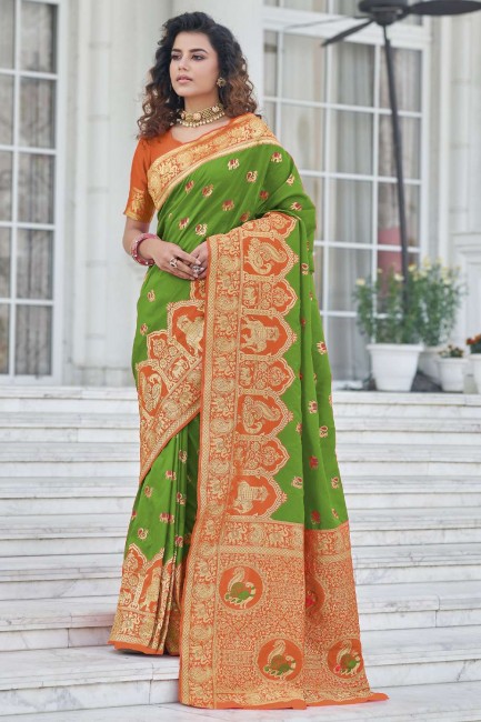 Green Banarasi Saree in Banarasi silk with Zari
