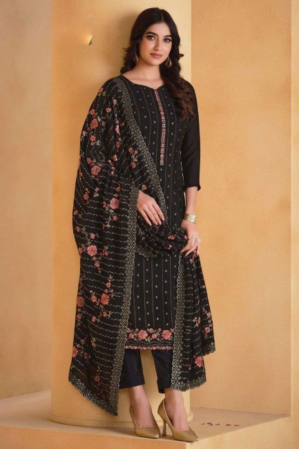 Embroidered Straight Pant Suit in Black Chiffon