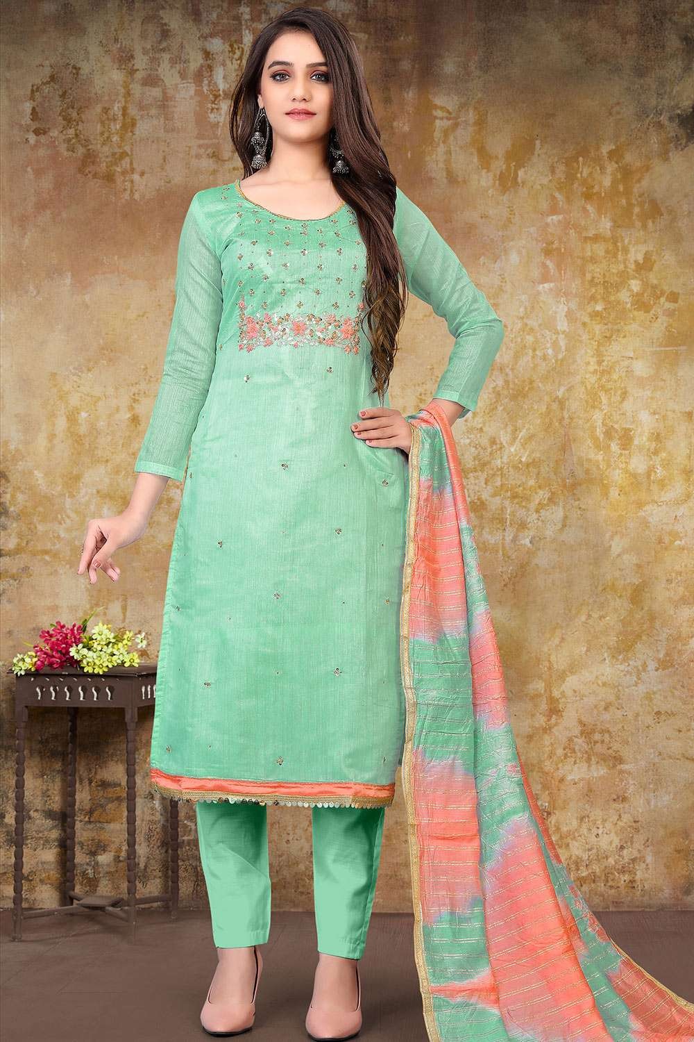 The Aarya Handwoven Chanderi Straight Kurta Pant Set | Green, Resham, Pure  Handwoven Chanderi, … | Velvet dress designs, Long kurti designs, Designer  kurti patterns