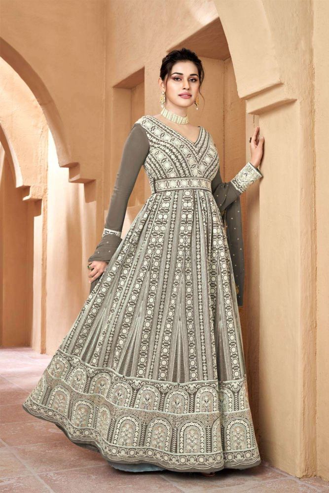 Photos of gaun dress shop